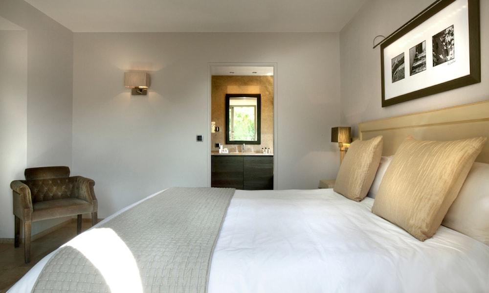 Residence Hoteliere 4 Etoiles Les Mas Du Grand Vallon มูแฌ็ง ภายนอก รูปภาพ