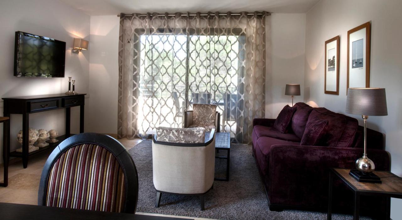 Residence Hoteliere 4 Etoiles Les Mas Du Grand Vallon มูแฌ็ง ภายนอก รูปภาพ