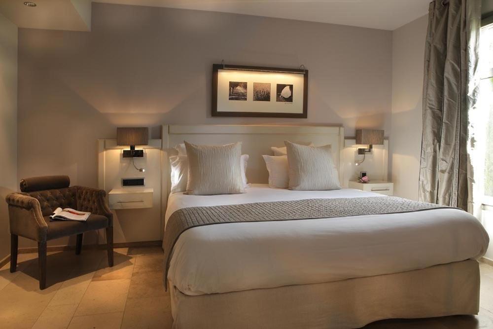 Residence Hoteliere 4 Etoiles Les Mas Du Grand Vallon มูแฌ็ง ภายนอก รูปภาพ