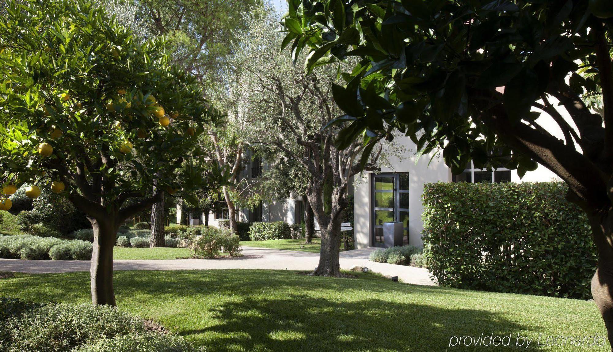 Residence Hoteliere 4 Etoiles Les Mas Du Grand Vallon มูแฌ็ง ภายนอก รูปภาพ